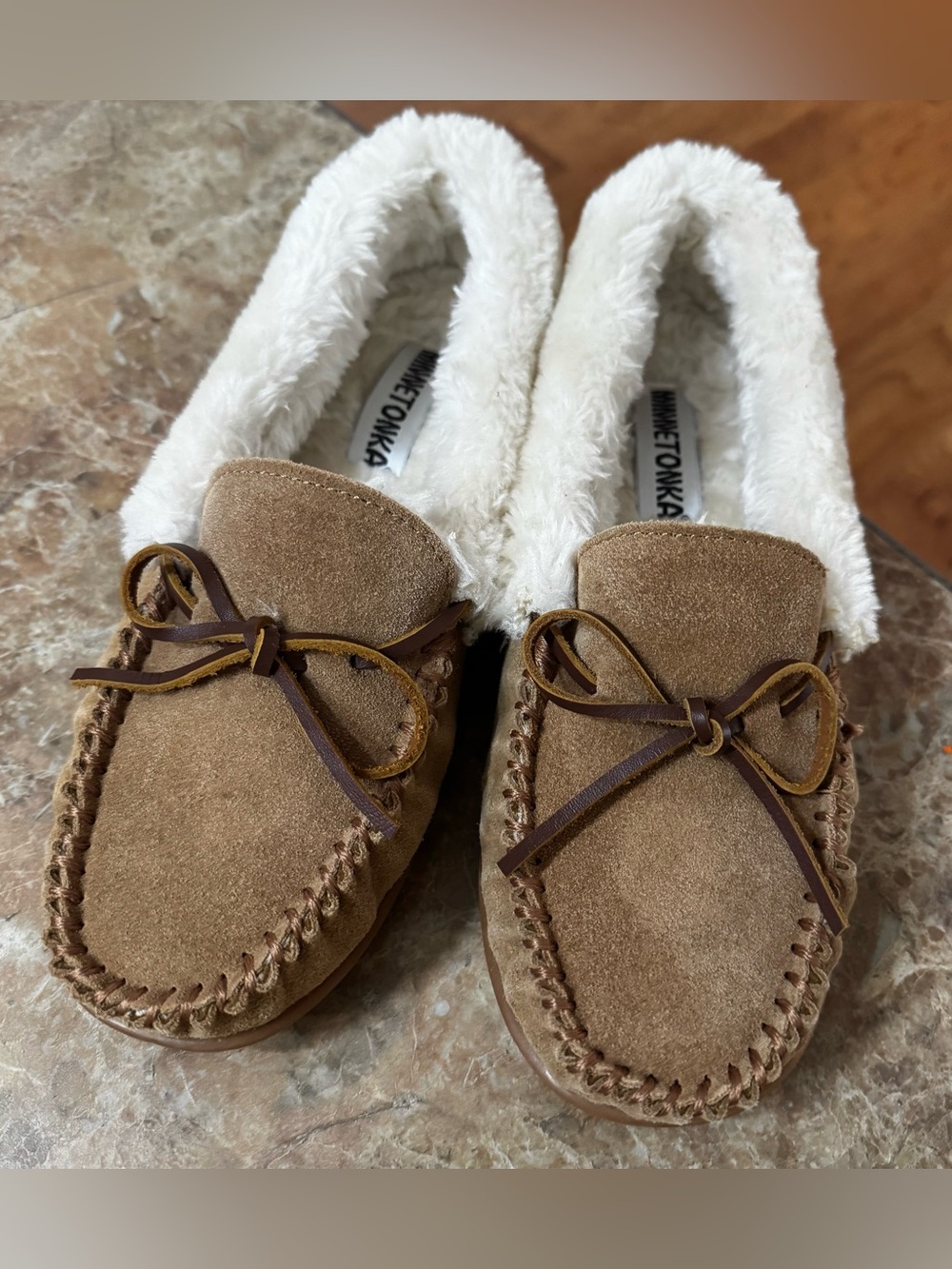 Minnetonka Cally Suede Slippers Women’s 8M Moccasin Cinnamon Shoes